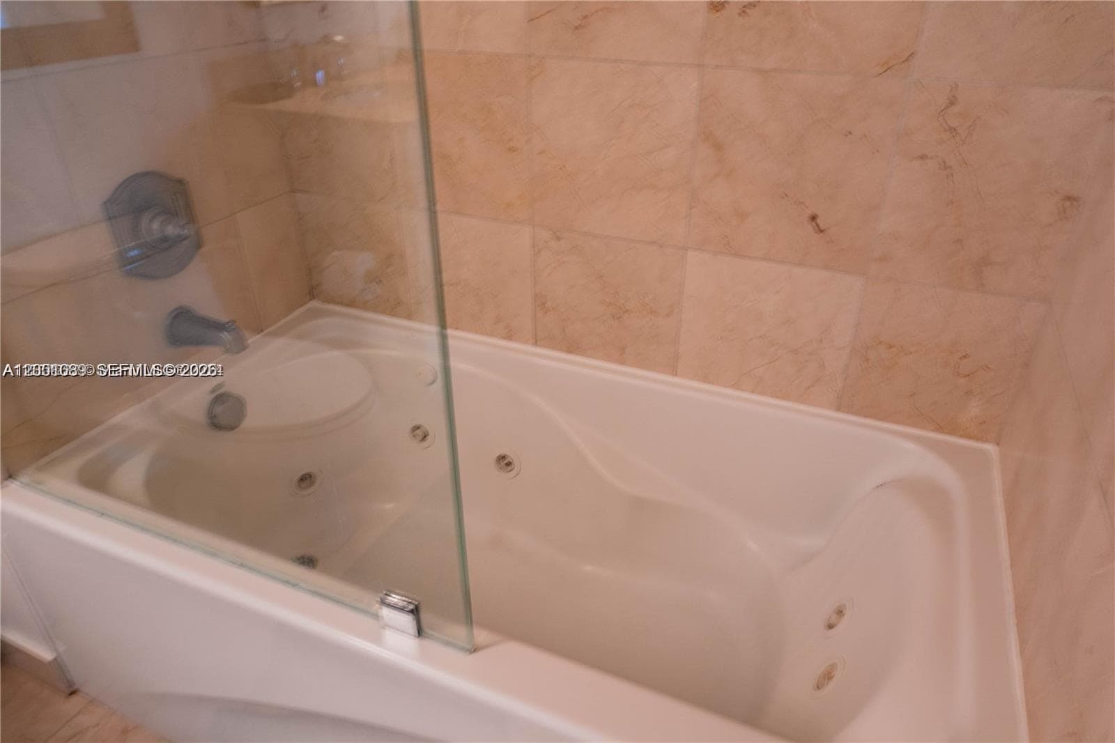 6365 Collins Ave # 2710, Miami Beach FL 33141 — 11