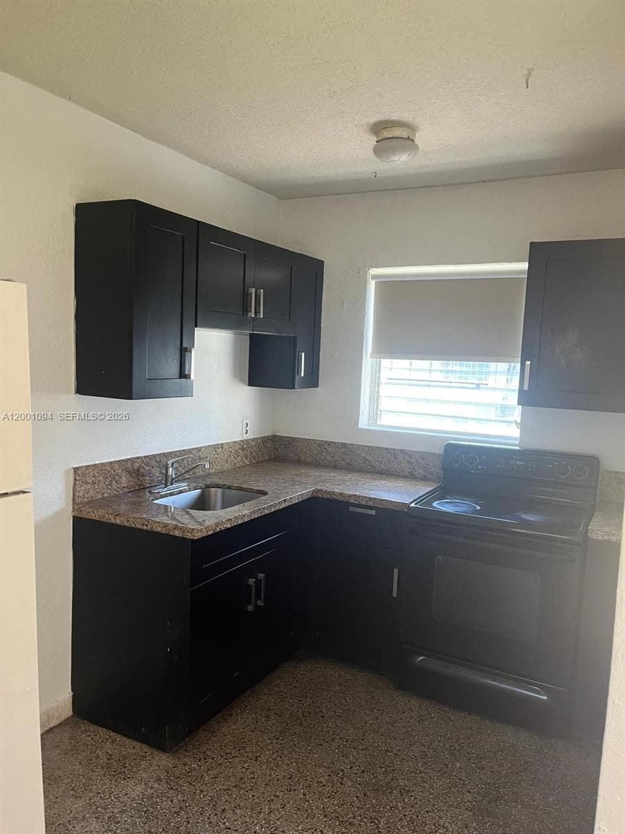 3180 NW 19th Ave, Miami FL 33142 — 12
