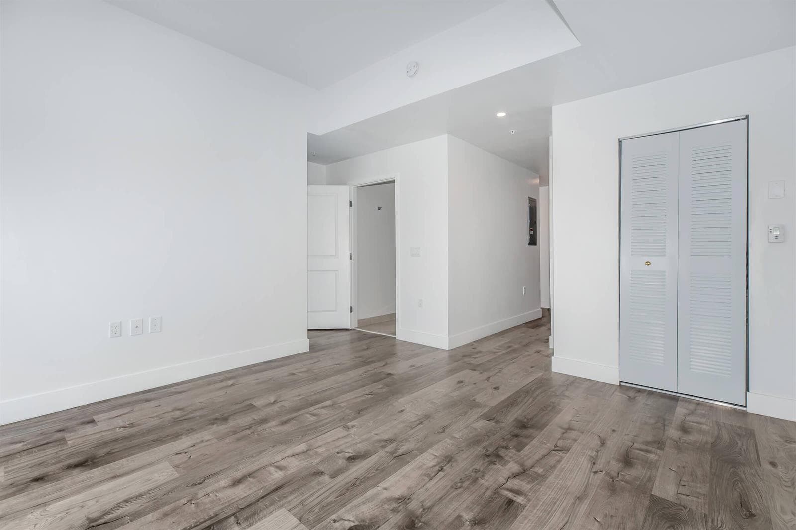39 NW 7th Avenue # 406, Miami FL 33128 — 3