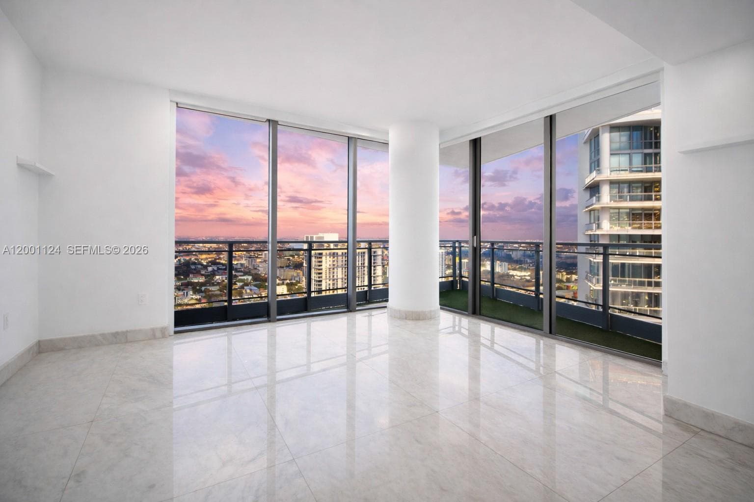 92 SW 3rd St # 4310, Miami FL 33130 — 2