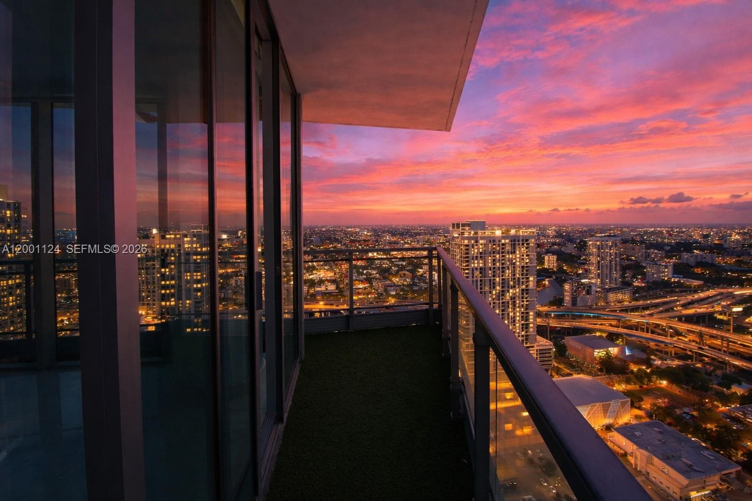 92 SW 3rd St # 4310, Miami FL 33130 — 6