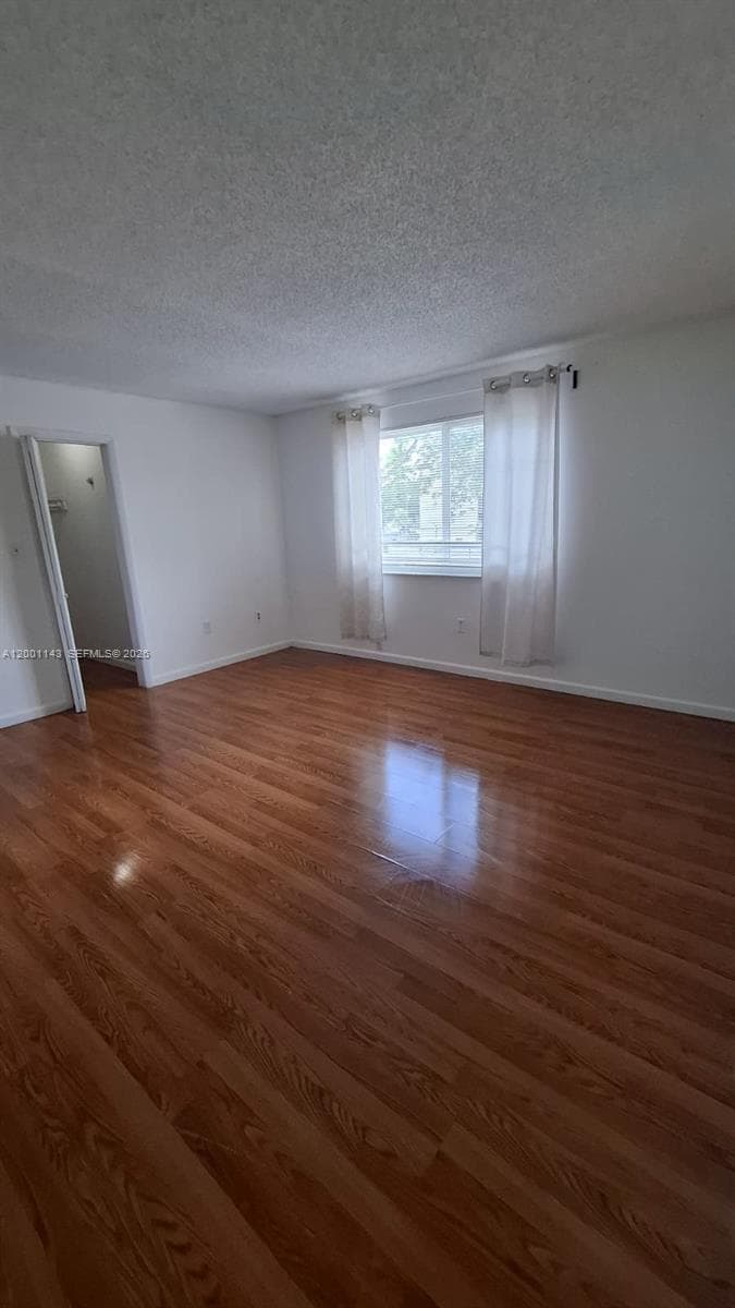 6950 Miami Gardens Dr # 201, Hialeah FL 33015 — 7