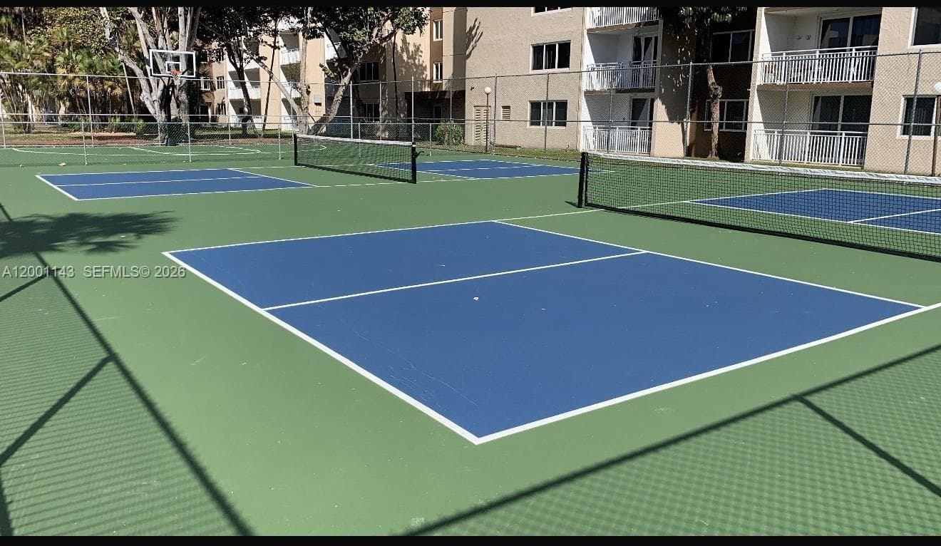 6950 Miami Gardens Dr # 201, Hialeah FL 33015 — 14