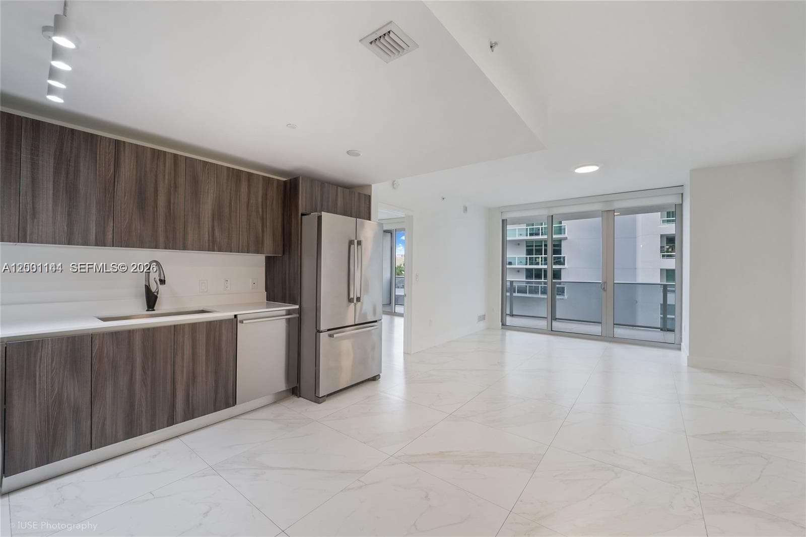 488 NE 18th St # 505, Miami FL 33132 — 2