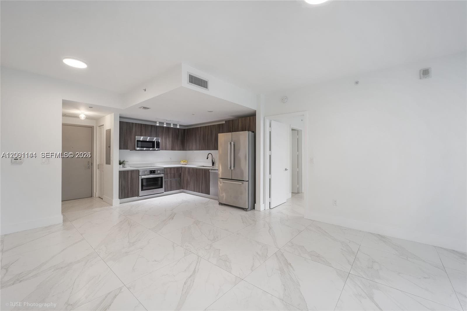 488 NE 18th St # 505, Miami FL 33132 — 3