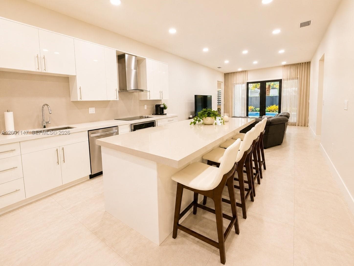 14531 SW 21st St, Miami FL 33175 — 15