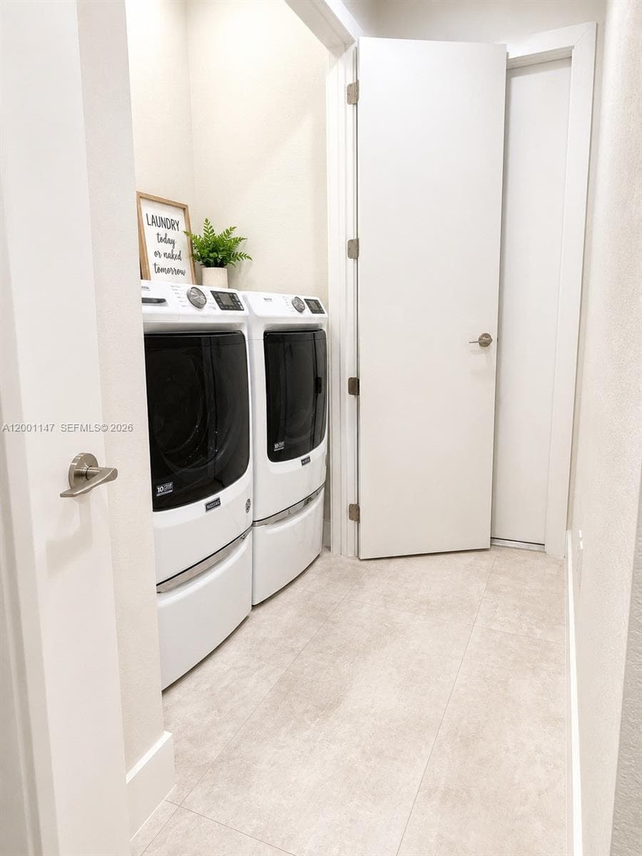 14531 SW 21st St, Miami FL 33175 — 8