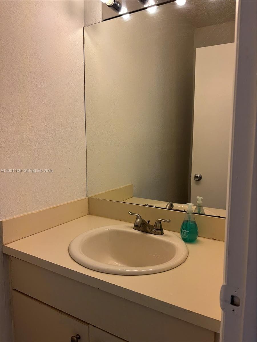 10900 SW 104th St # 303, Miami FL 33176 — 30
