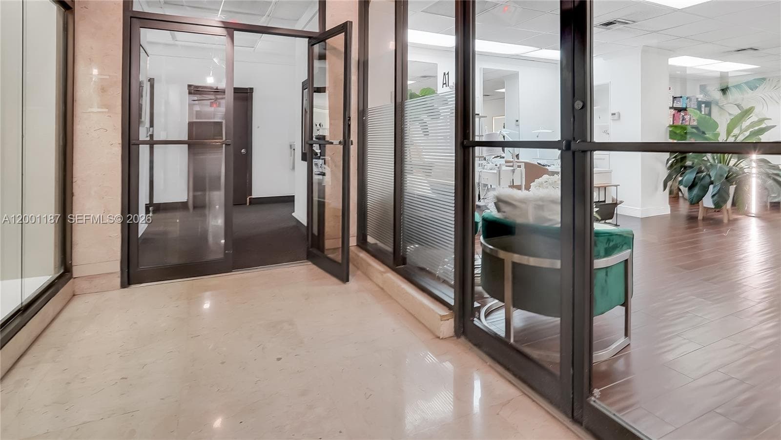 300 Bayview Dr # 315, Sunny Isles Beach FL 33160 — 33