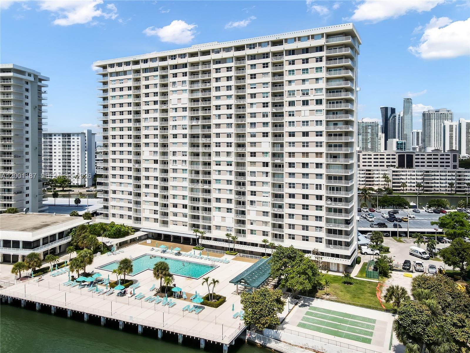 300 Bayview Dr # 315, Sunny Isles Beach FL 33160 — 41