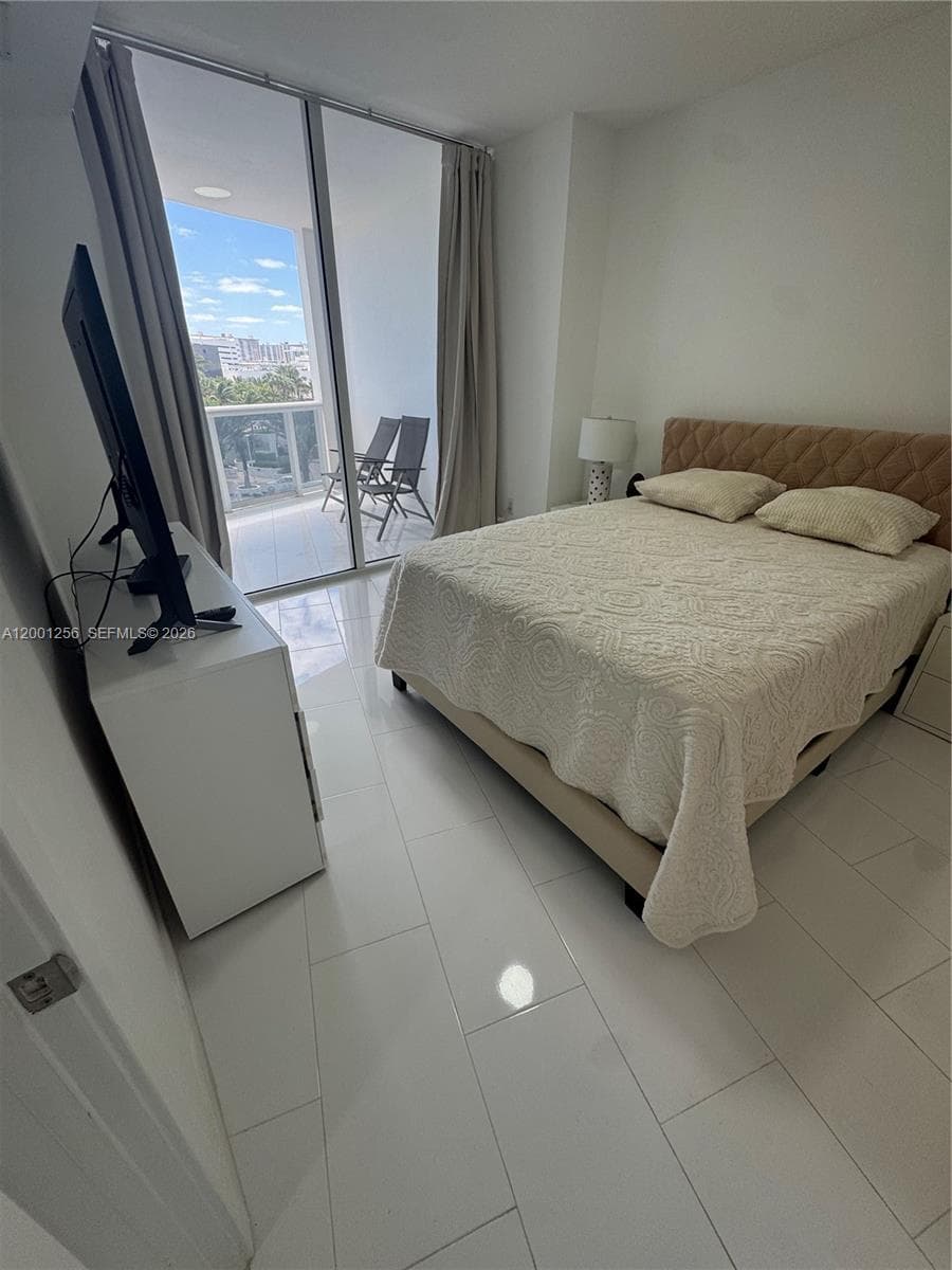 18201 Collins Ave # 608, Sunny Isles Beach FL 33160 — 4