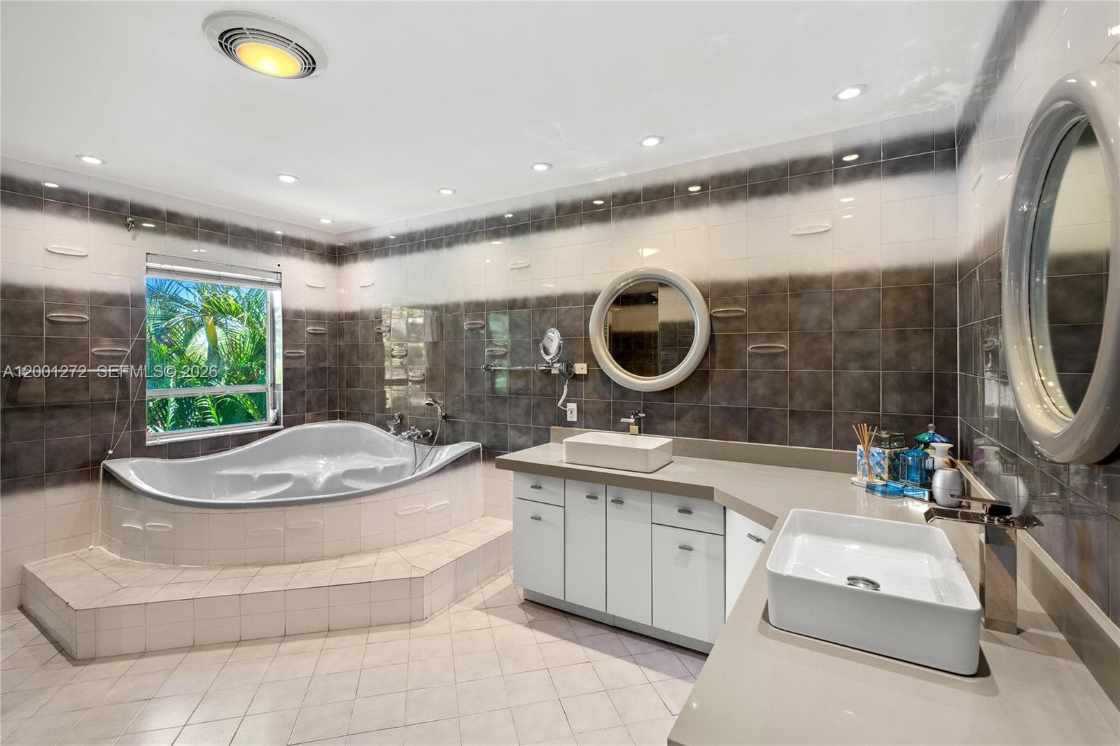 1575 Stillwater Dr, Miami Beach FL 33141 — 31