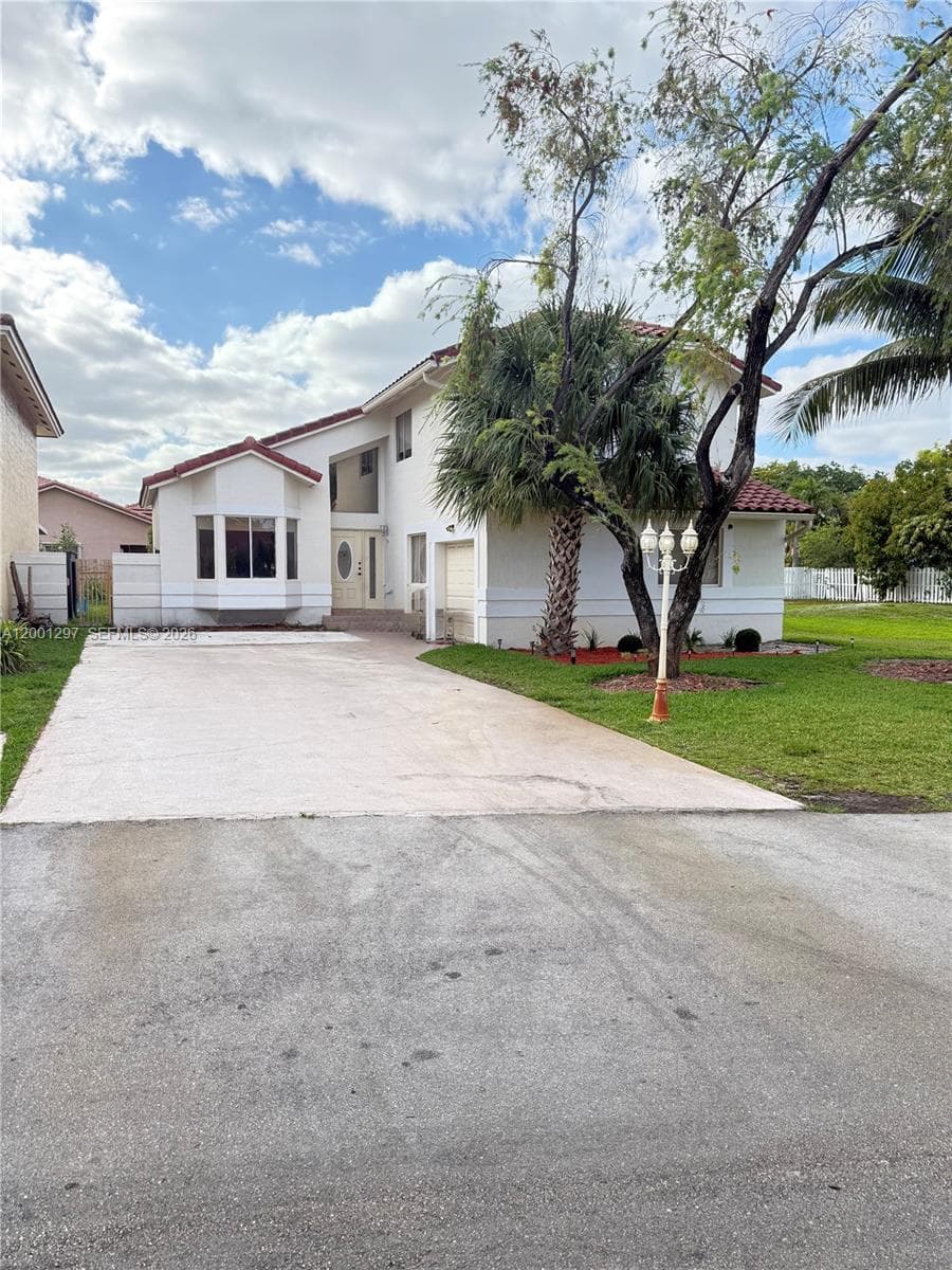 18318 NW 61st Ct, Hialeah FL 33015 — 6