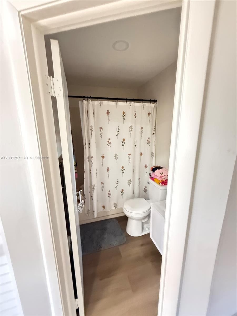 18318 NW 61st Ct, Hialeah FL 33015 — 26