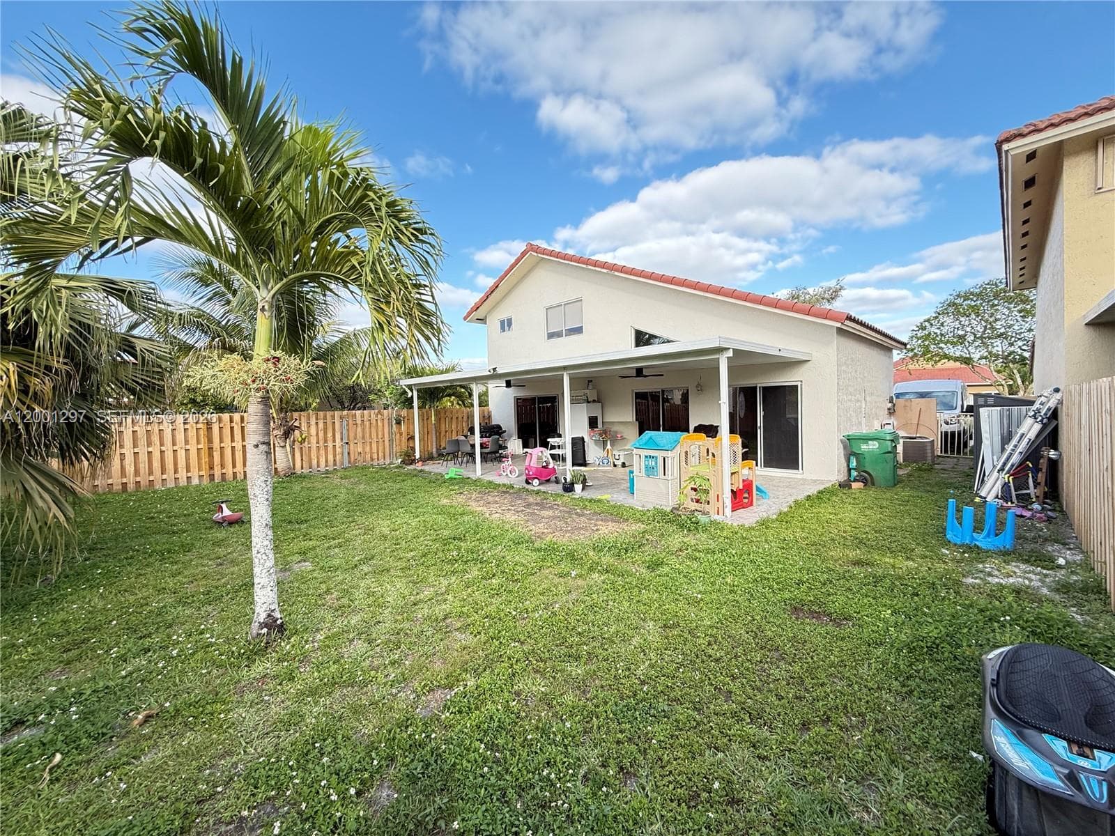 18318 NW 61st Ct, Hialeah FL 33015 — 7