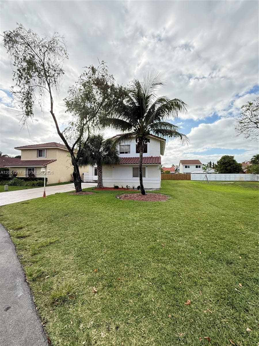 18318 NW 61st Ct, Hialeah FL 33015 — 3