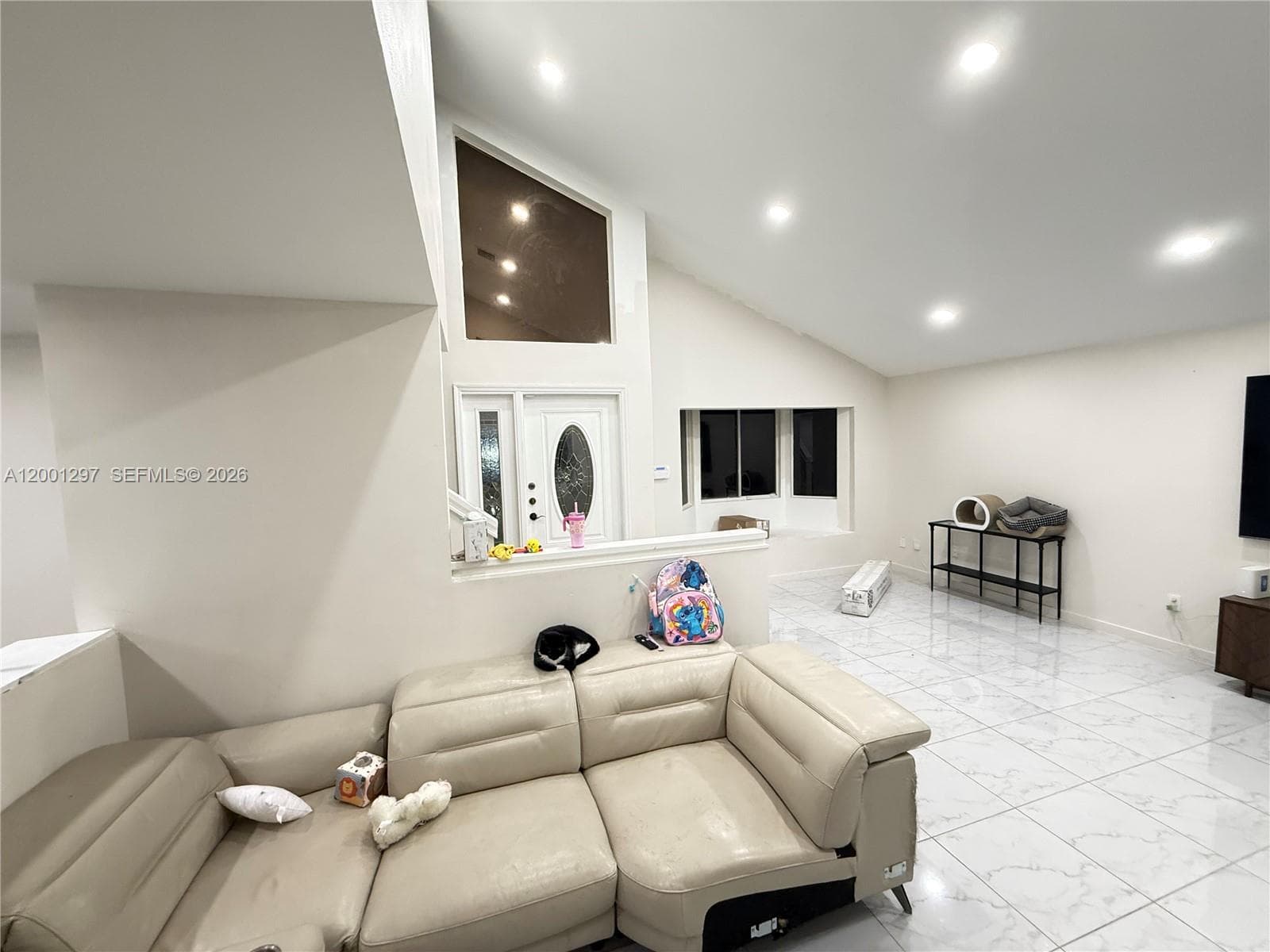 18318 NW 61st Ct, Hialeah FL 33015 — 14