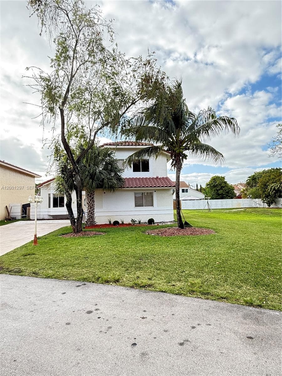 18318 NW 61st Ct, Hialeah FL 33015 — 4