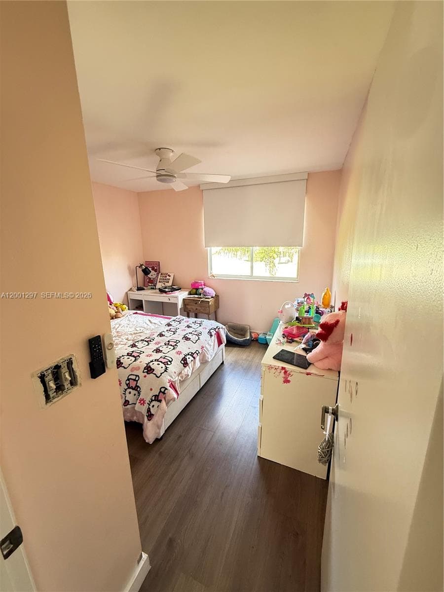 18318 NW 61st Ct, Hialeah FL 33015 — 25