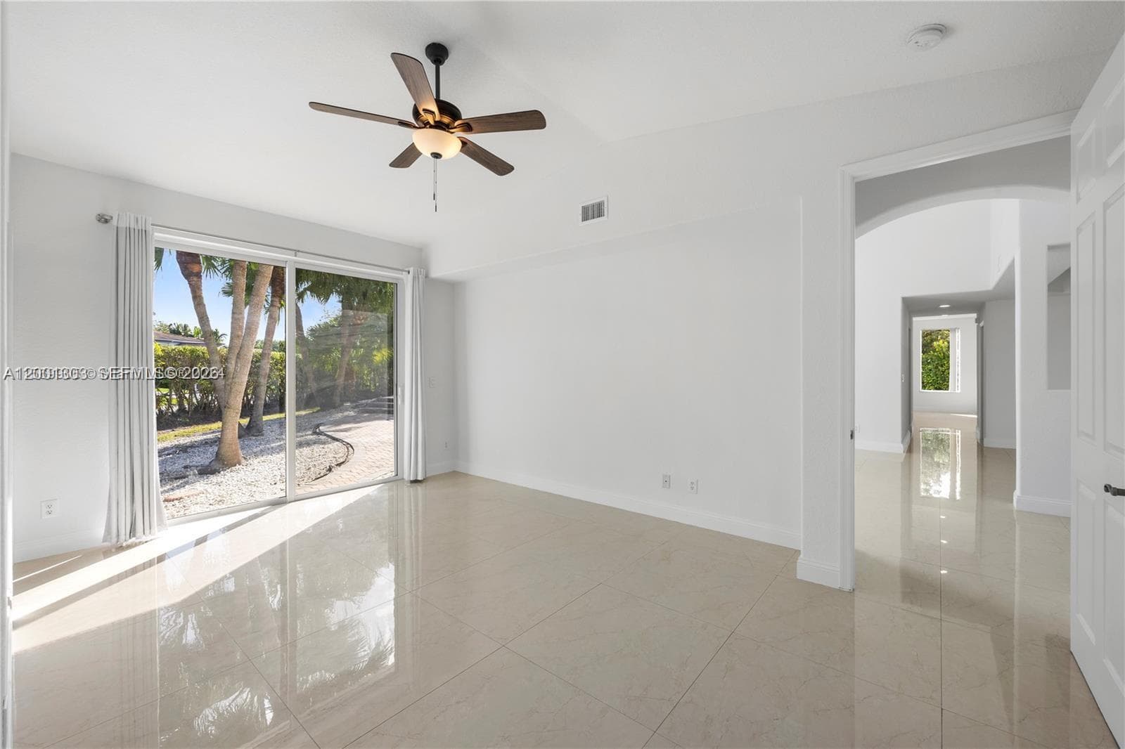 16449 SW 84th Pl, Palmetto Bay FL 33157 — 40