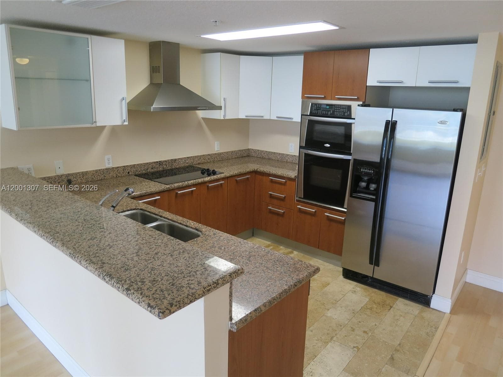 170 SE 14 ST # 1507, Miami FL 33131 — 2