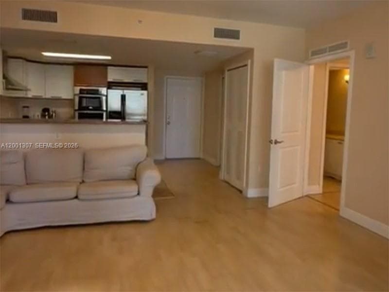 170 SE 14 ST # 1507, Miami FL 33131 — 11