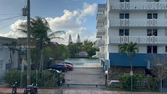 7830 Dickens Ave # 203, Miami Beach FL 33141 — 15