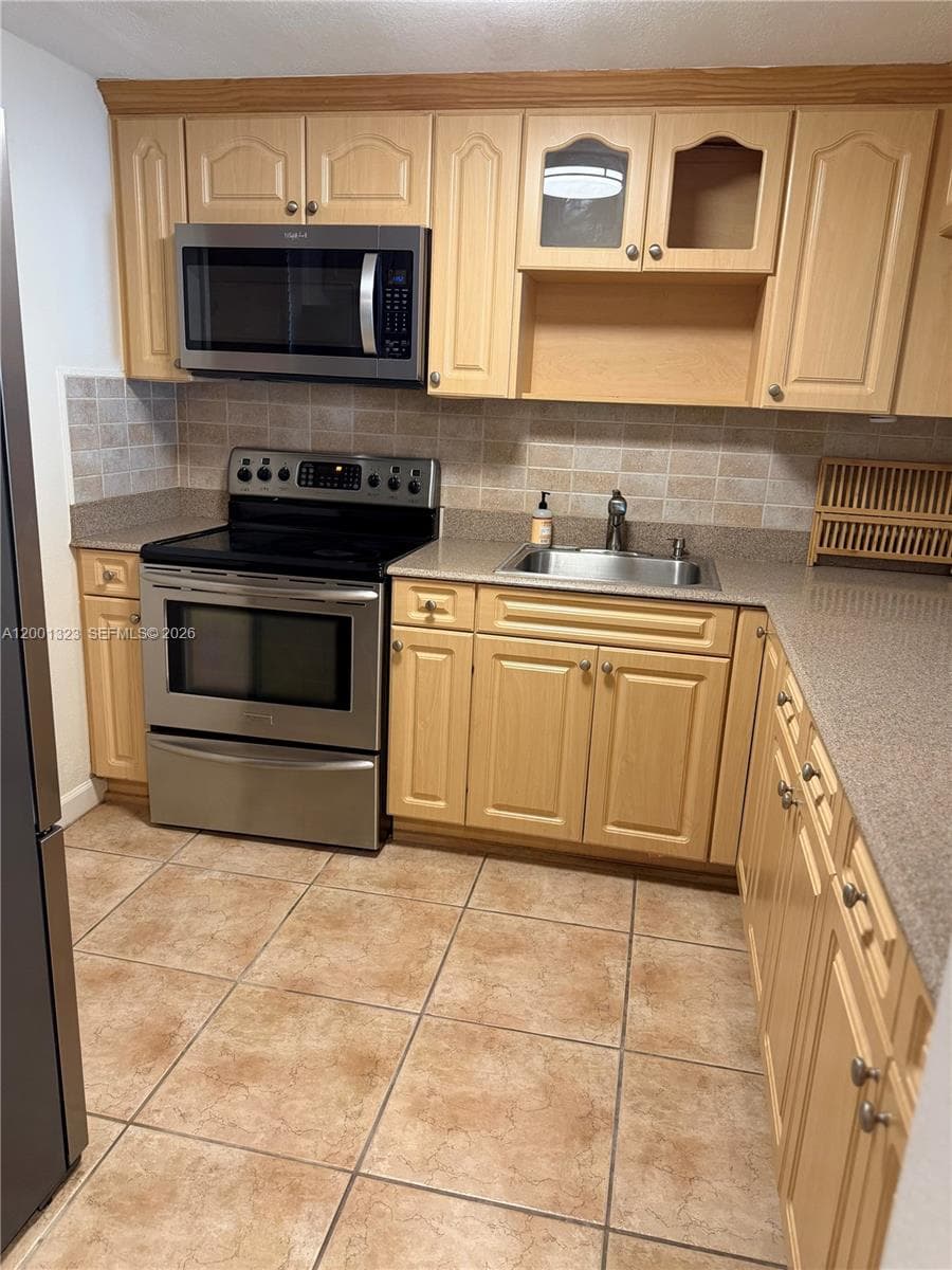 100 Edgewater Dr # 127, Coral Gables FL 33133 — 5