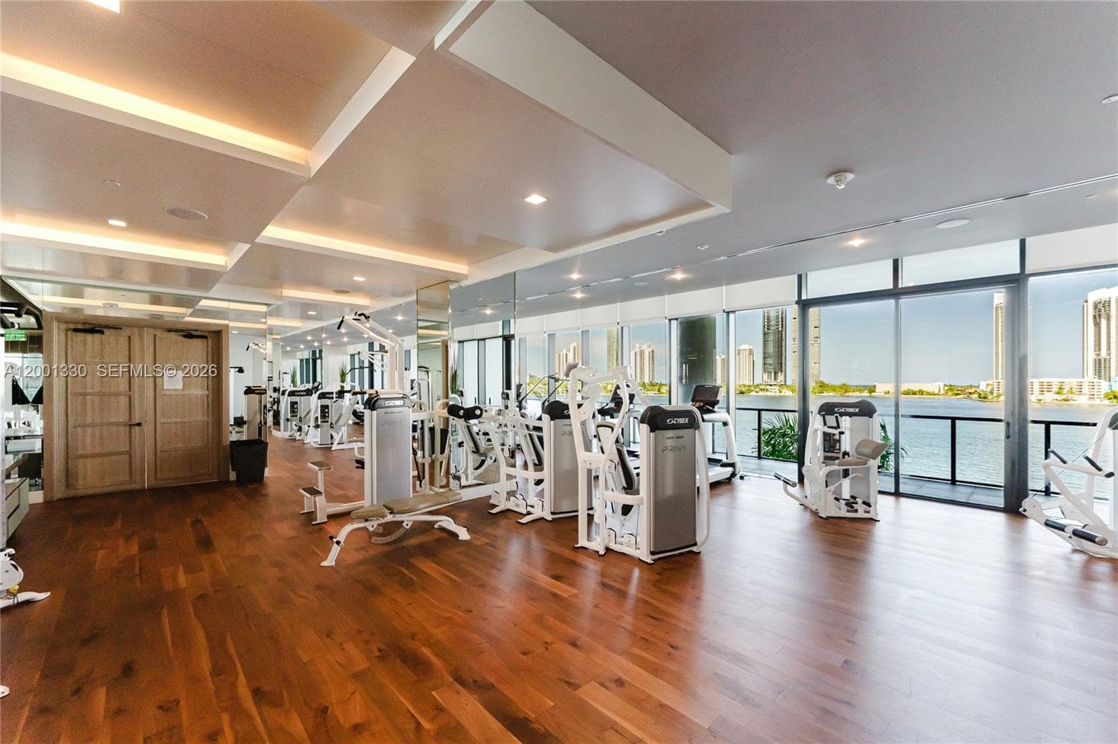 3916 Island Estates Dr, Aventura FL 33160 — 23