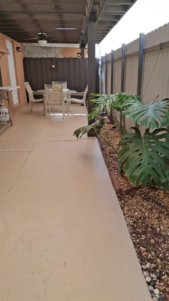 Galeria Ii Condo, Hialeah, FL — 13