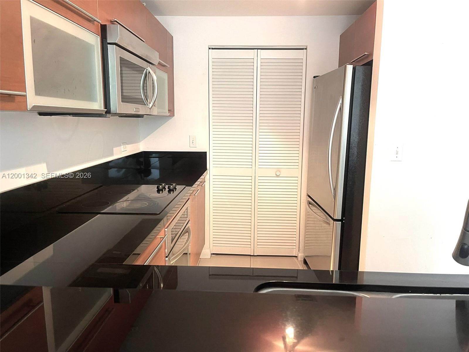 253 NE 2nd St # 1004, Miami FL 33132 — 6
