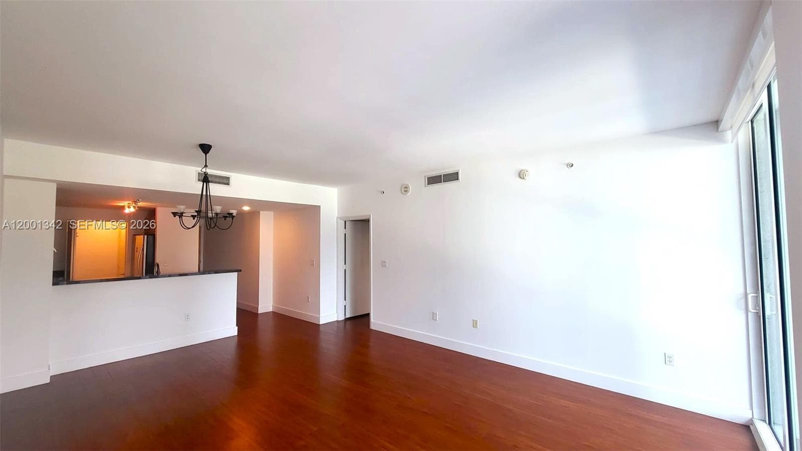 253 NE 2nd St # 1004, Miami FL 33132 — 10