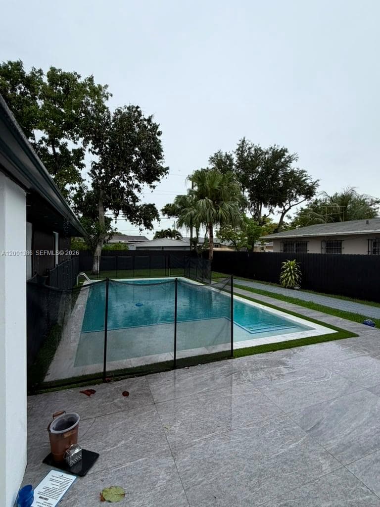 10460 SW 26th Ter, Miami FL 33165 — 23