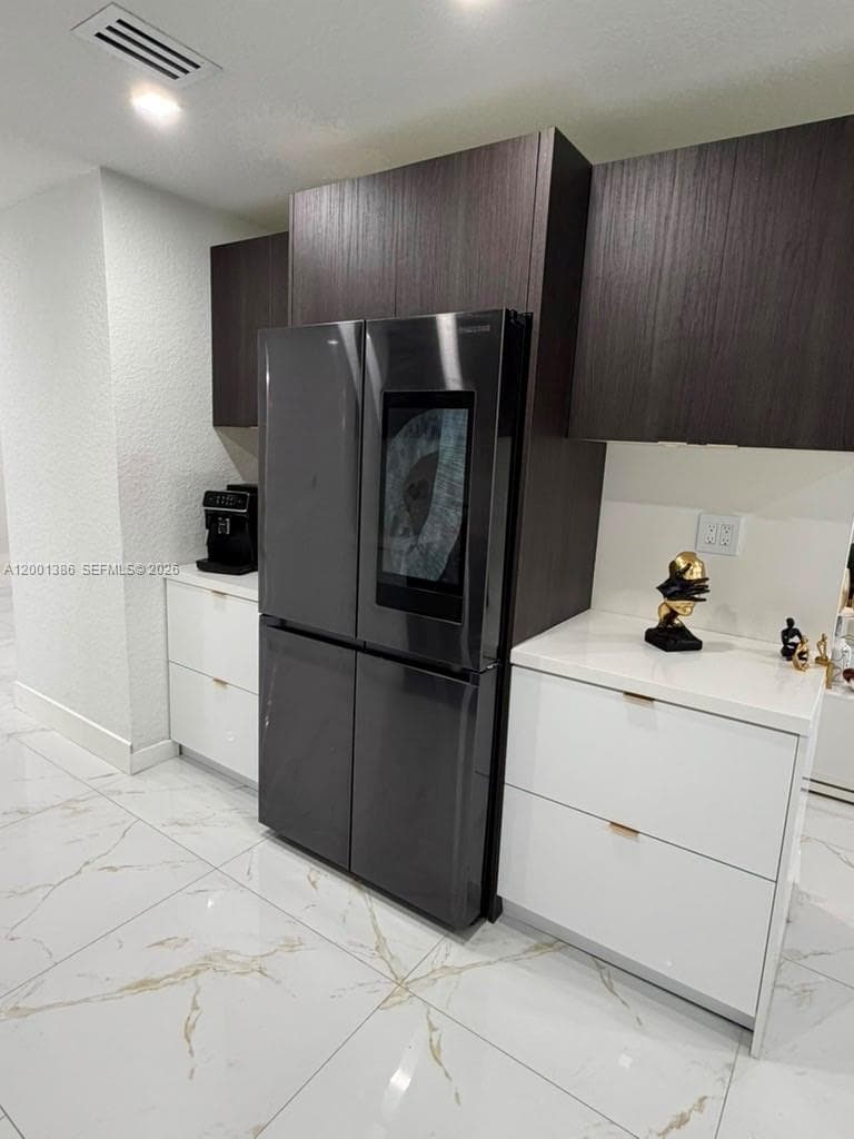 10460 SW 26th Ter, Miami FL 33165 — 6