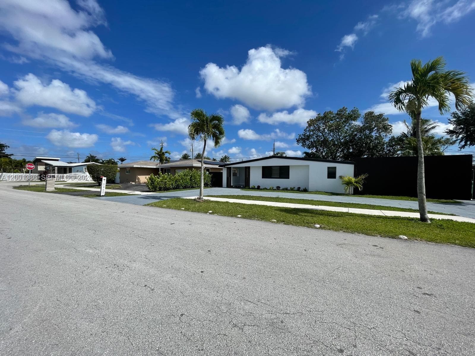 10460 SW 26th Ter, Miami FL 33165 — 1