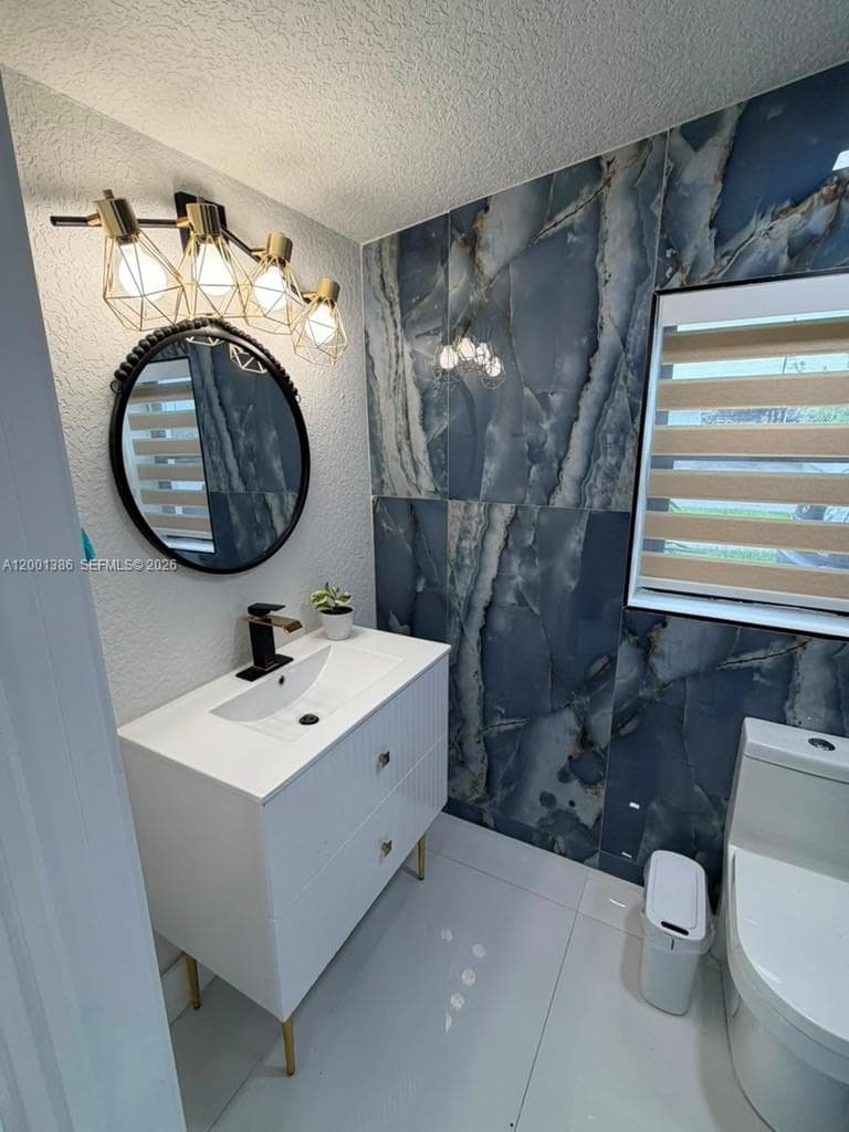 10460 SW 26th Ter, Miami FL 33165 — 9