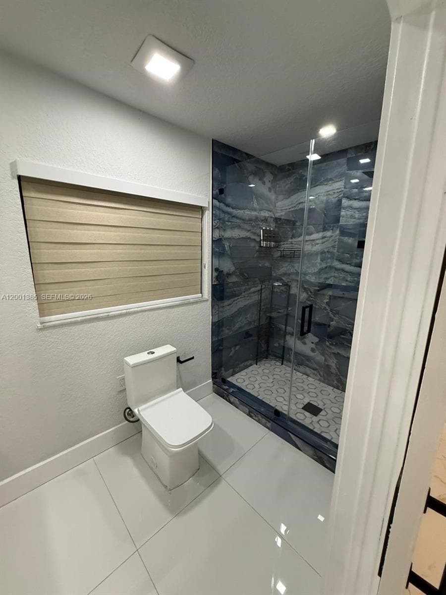 10460 SW 26th Ter, Miami FL 33165 — 19