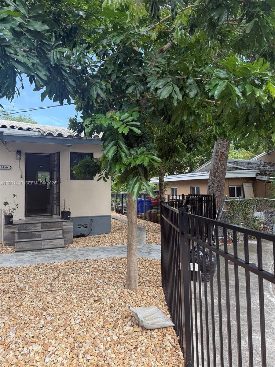 5530 NW Miami Ct, Miami FL 33127 — 42