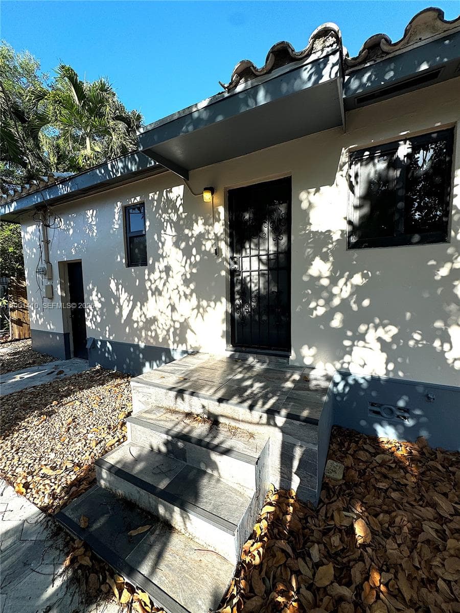 5530 NW Miami Ct, Miami FL 33127 — 33