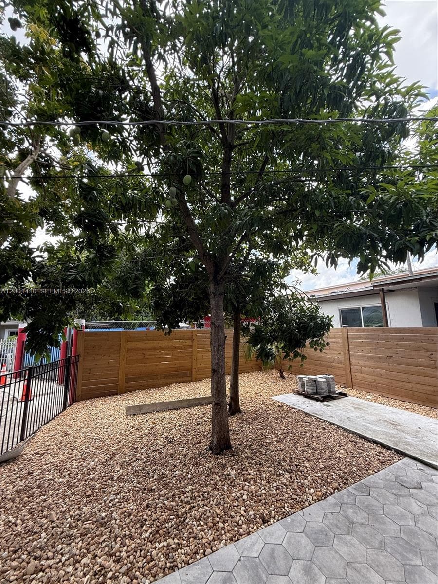 5530 NW Miami Ct, Miami FL 33127 — 39