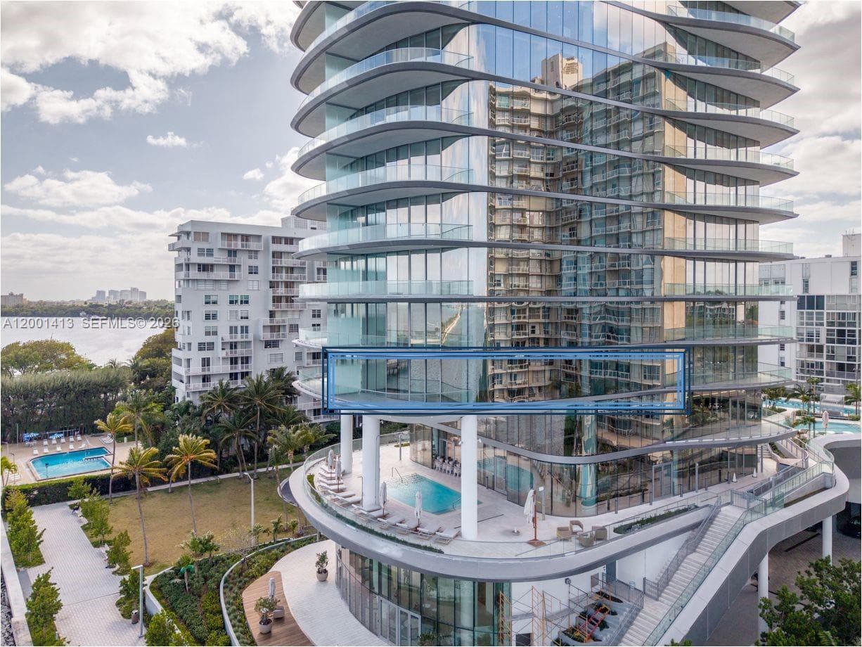 175 SE 25 Rd # 501, Miami FL 33129 — 41