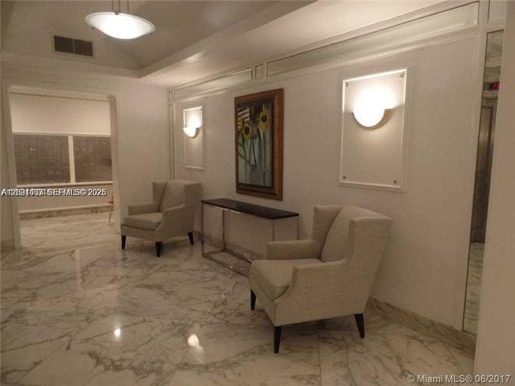 5700 Collins Ave # 4N, Miami Beach FL 33140 — 26