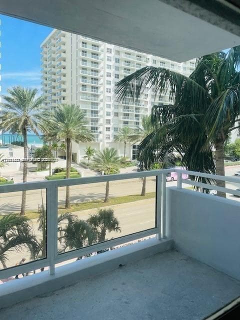 5700 Collins Ave # 4N, Miami Beach FL 33140 — 37