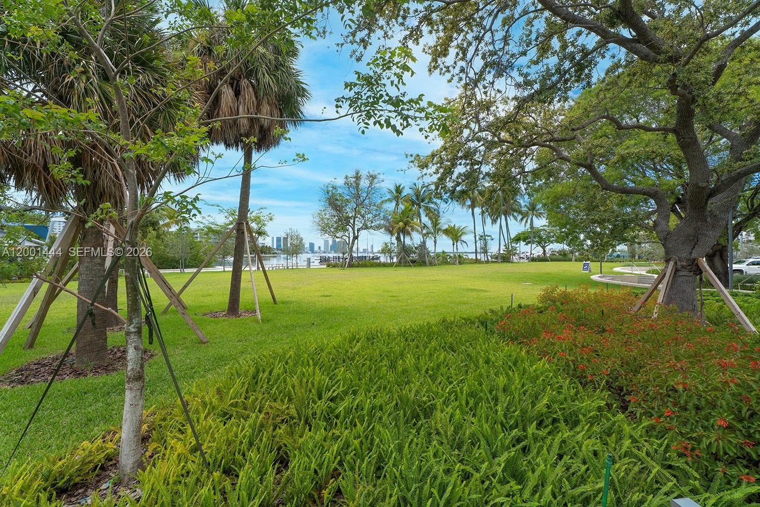 1670 lincoln Ct, Miami Beach FL 33139 — 23
