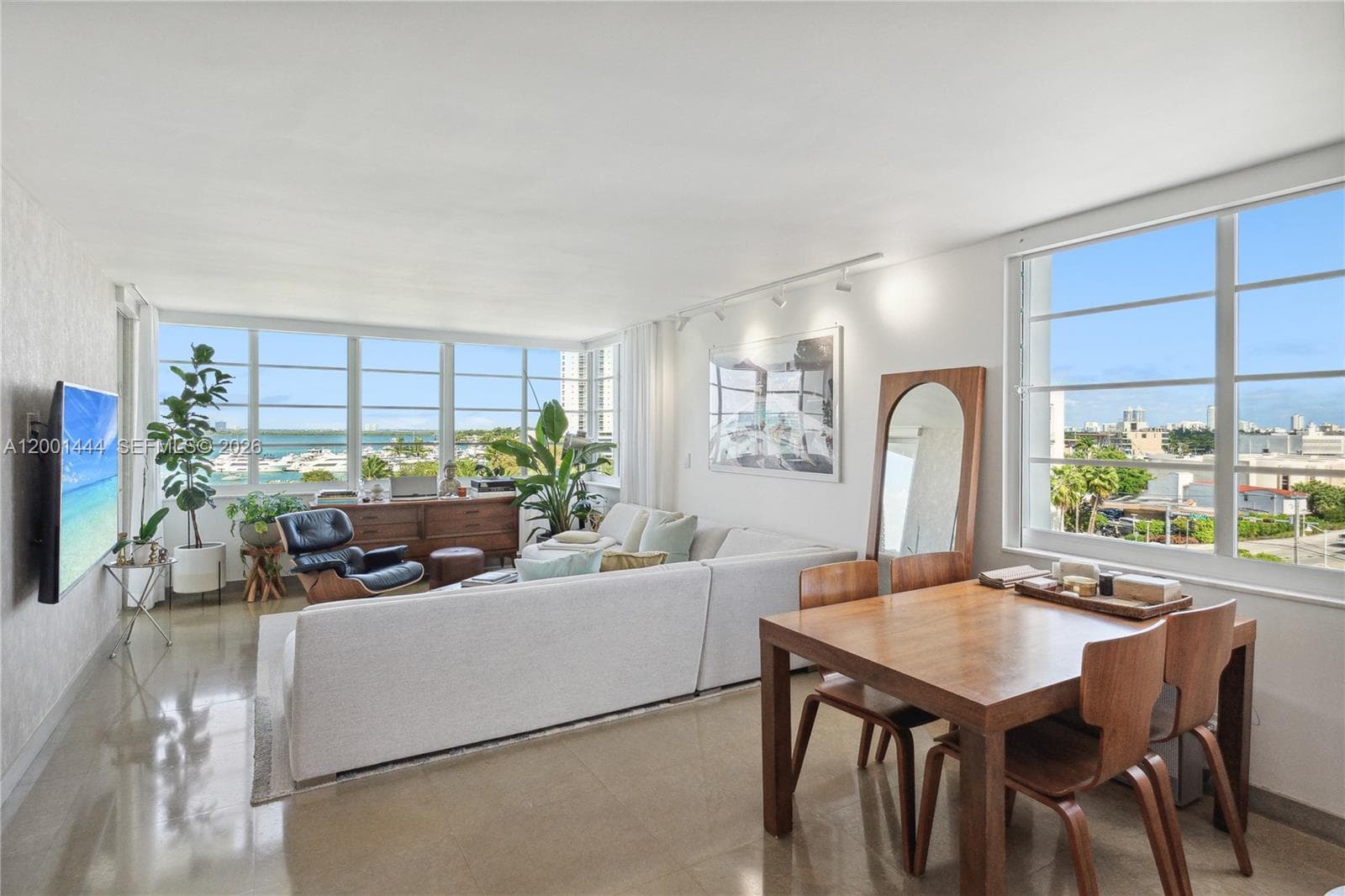 1670 lincoln Ct, Miami Beach FL 33139 — 2