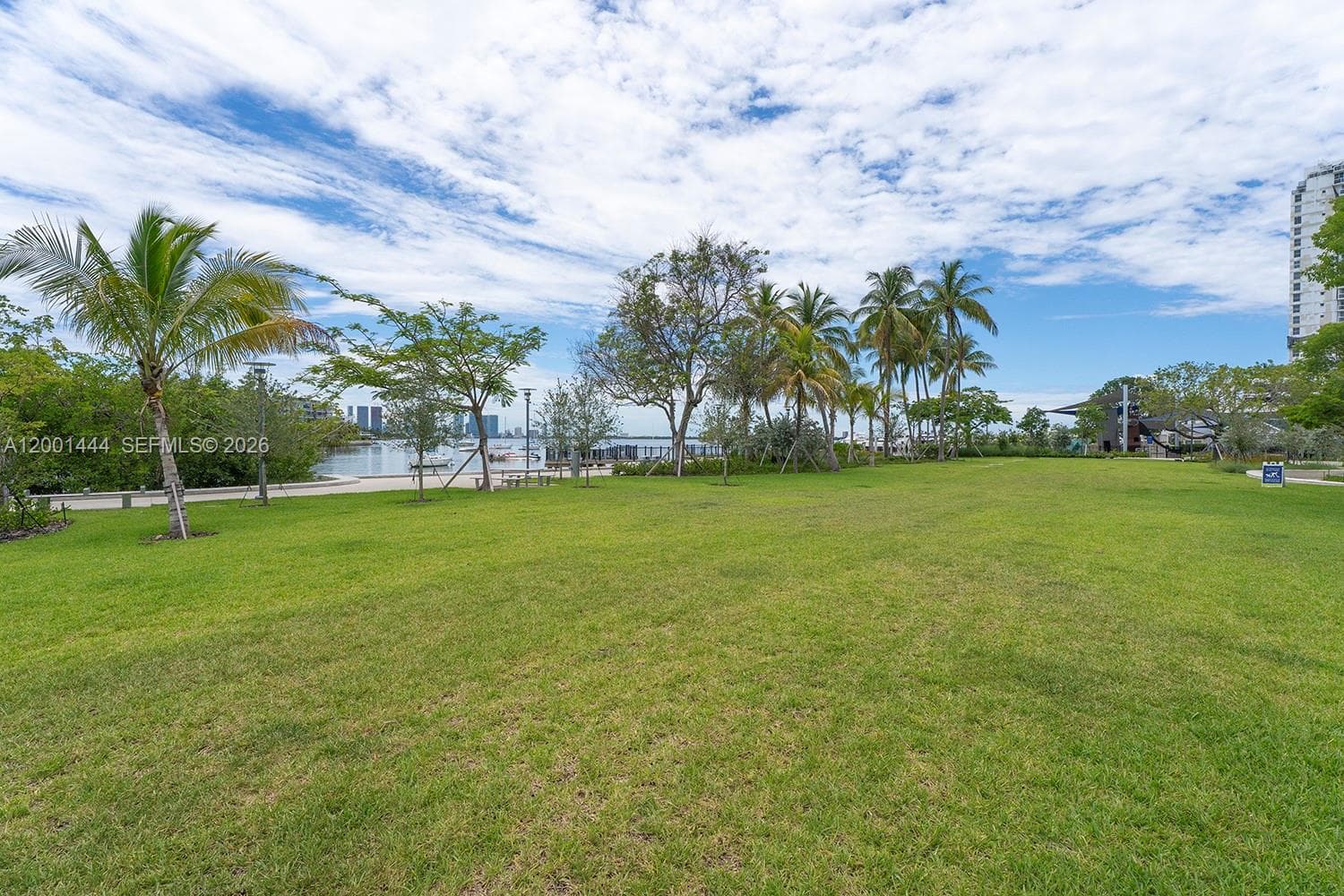 1670 lincoln Ct, Miami Beach FL 33139 — 22