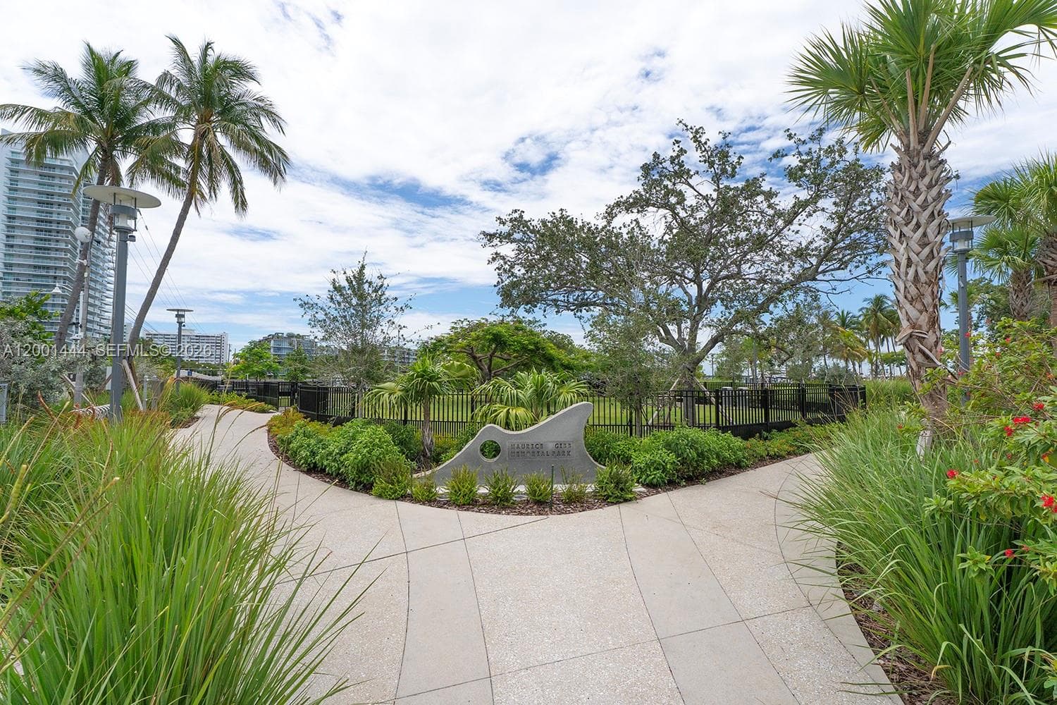 1670 lincoln Ct, Miami Beach FL 33139 — 24