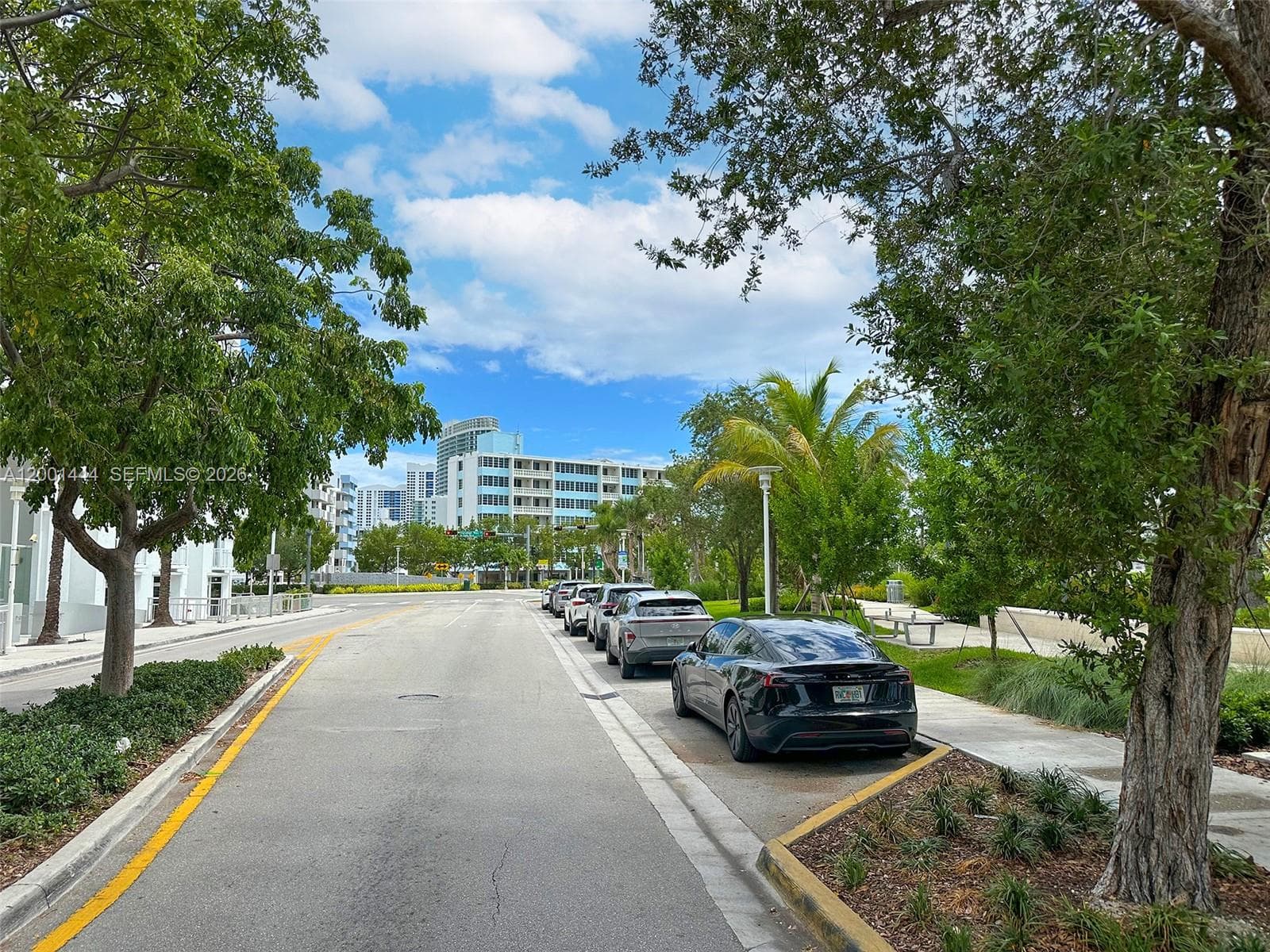 1670 lincoln Ct, Miami Beach FL 33139 — 18