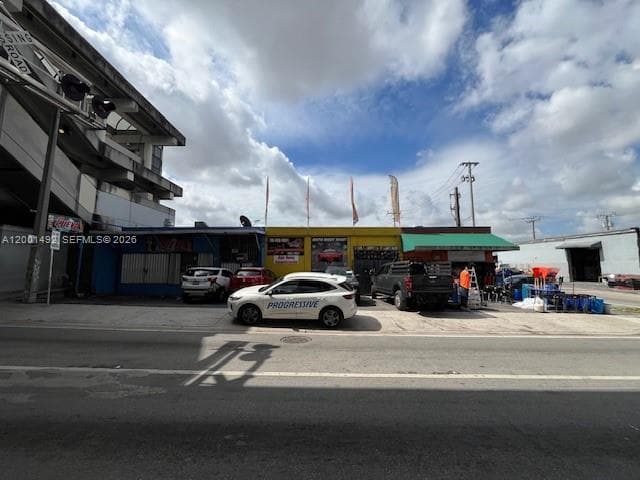 1120 E 25th St, Hialeah FL 33013 — 1