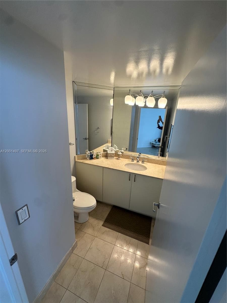 6365 Collins Ave # 1703, Miami Beach FL 33141 — 16